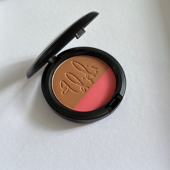 MAC Cosmetics Other - Mac Cosmetics Powder Blush Shade- Hibiscus Kiss NWT LE